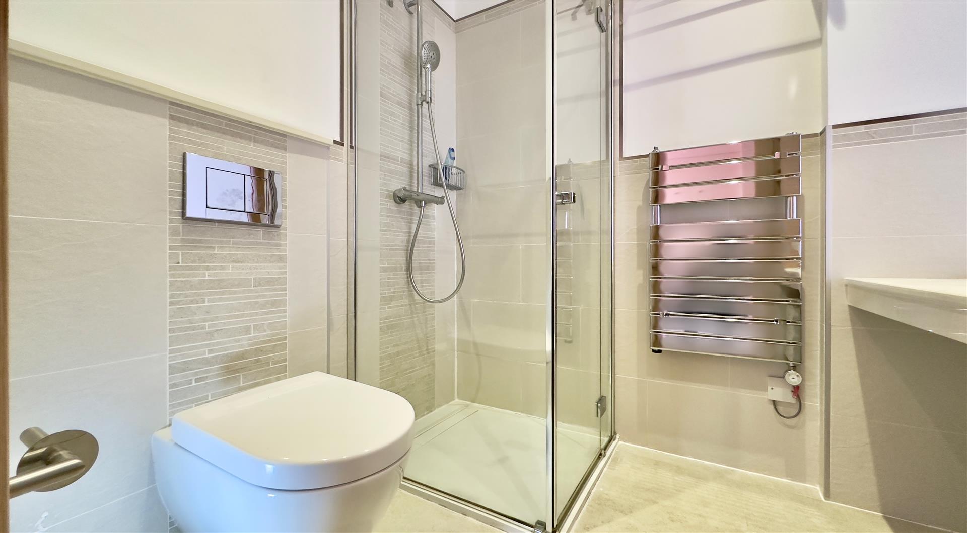 Image of Apartment - 1 Bathrooms for Sale in Marina Bay-Gibraltar, Image 3